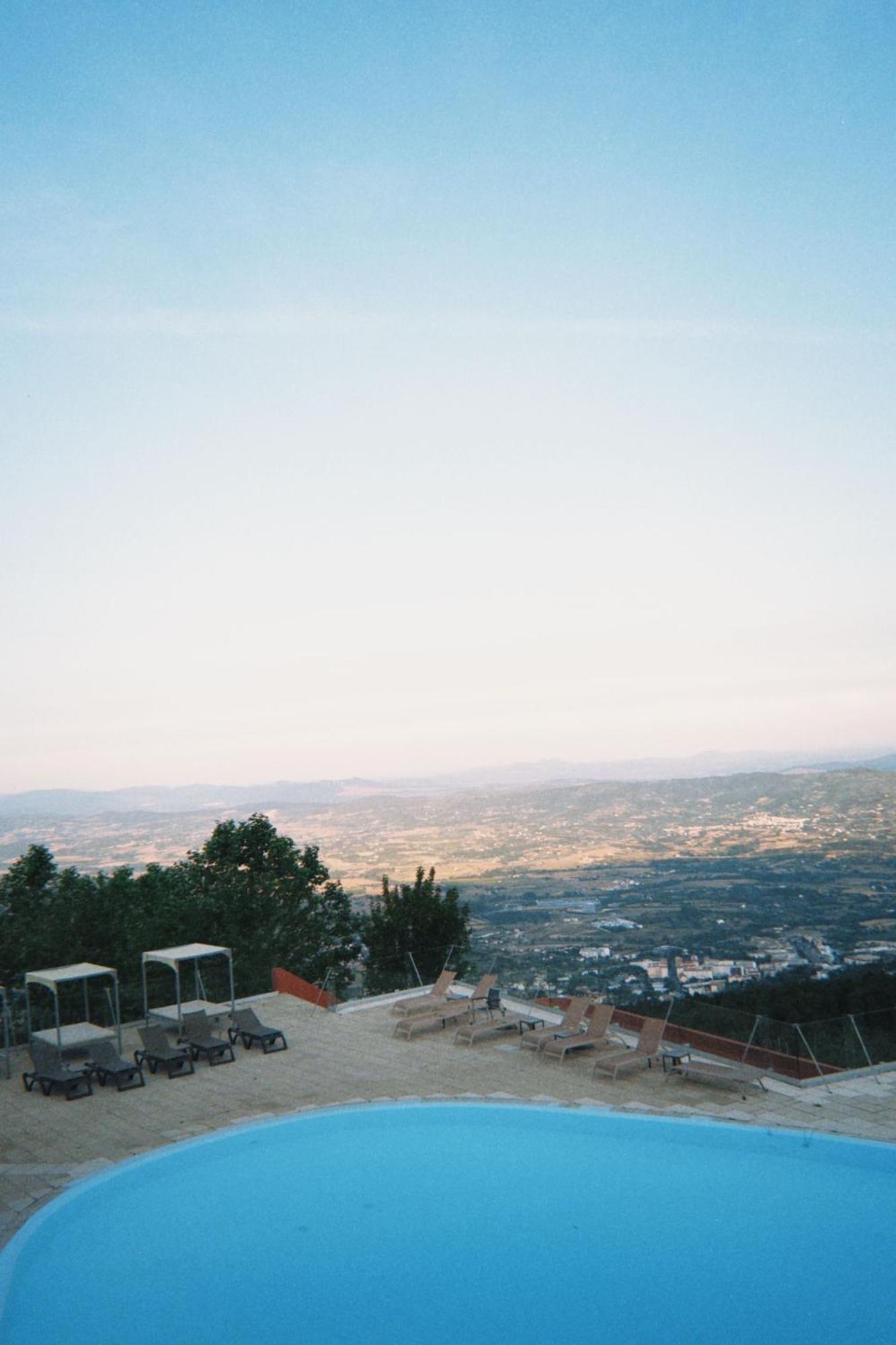 Luna Dos Carqueijais - Serra Da Estrela Covilhã